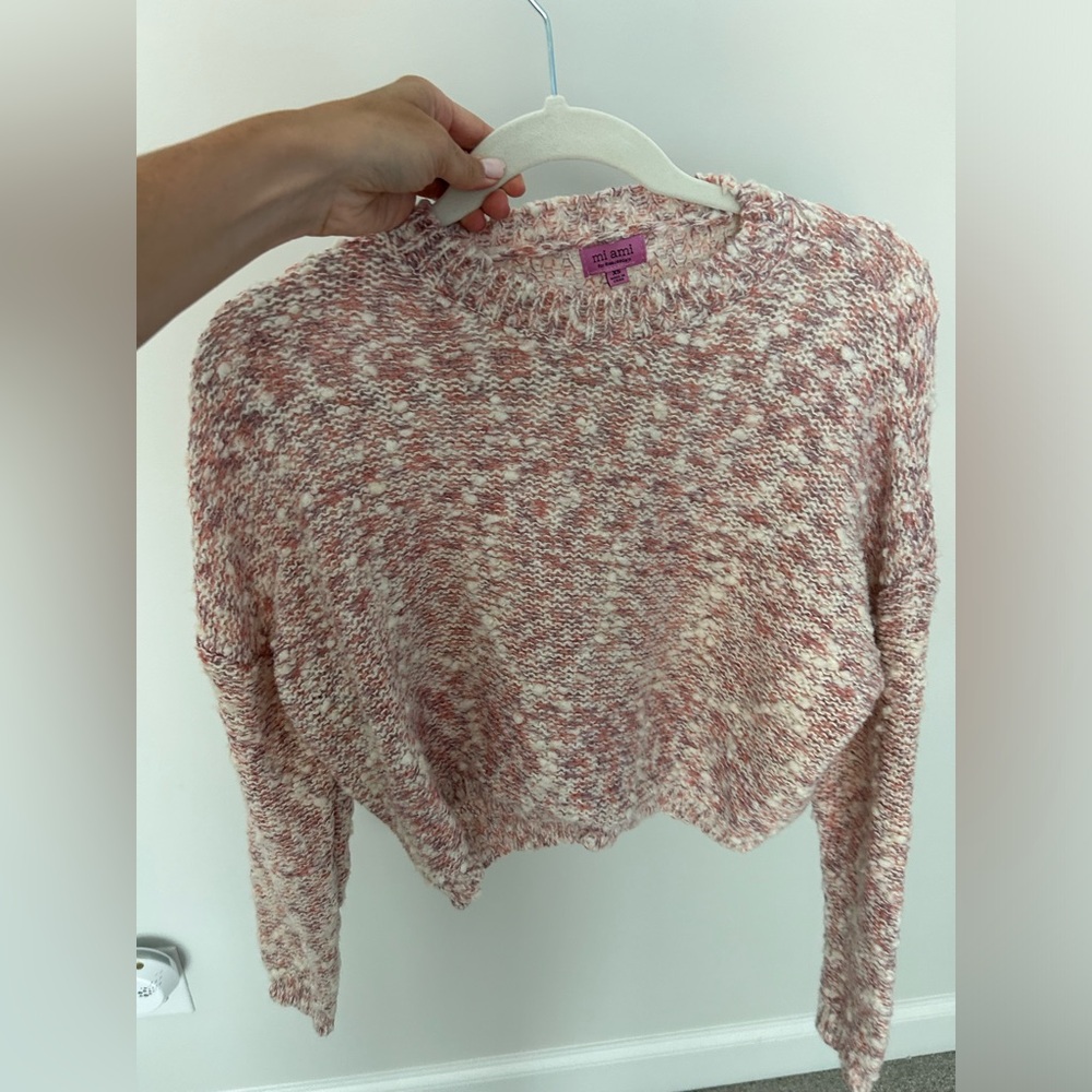 Pink white sweater / cropped